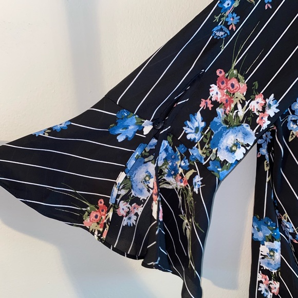 Flower stripped blouse 2XL - Picture 3 of 4